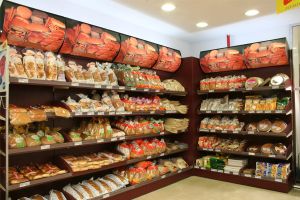Rafturi comerciale pentru paine