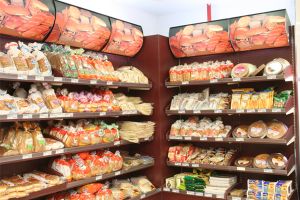 Rafturi comerciale pentru paine